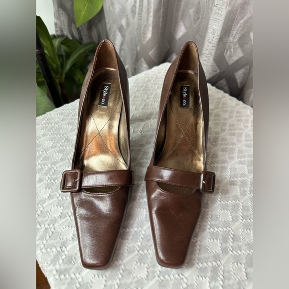 Style & Co. Brown Leather Buckled Women’s Heels Size 10 M - Picture 2 of 10